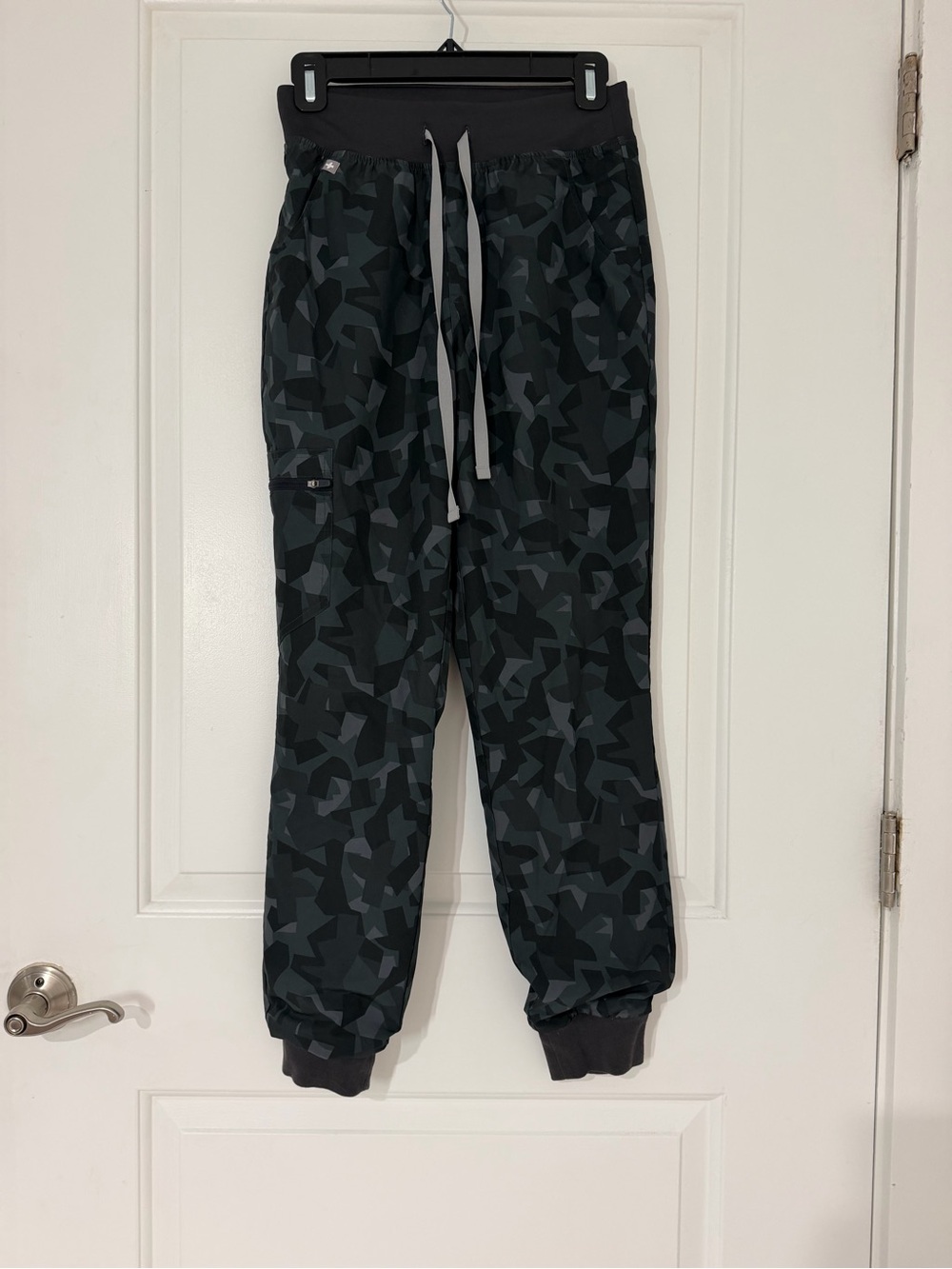 Figs Black & Gray Camo Jogger Sweatpants